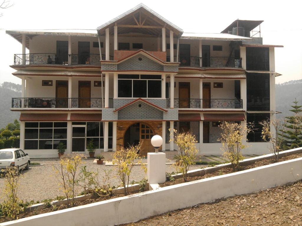 Hotel Sapphire Inn Bhīm Tāl Exterior foto